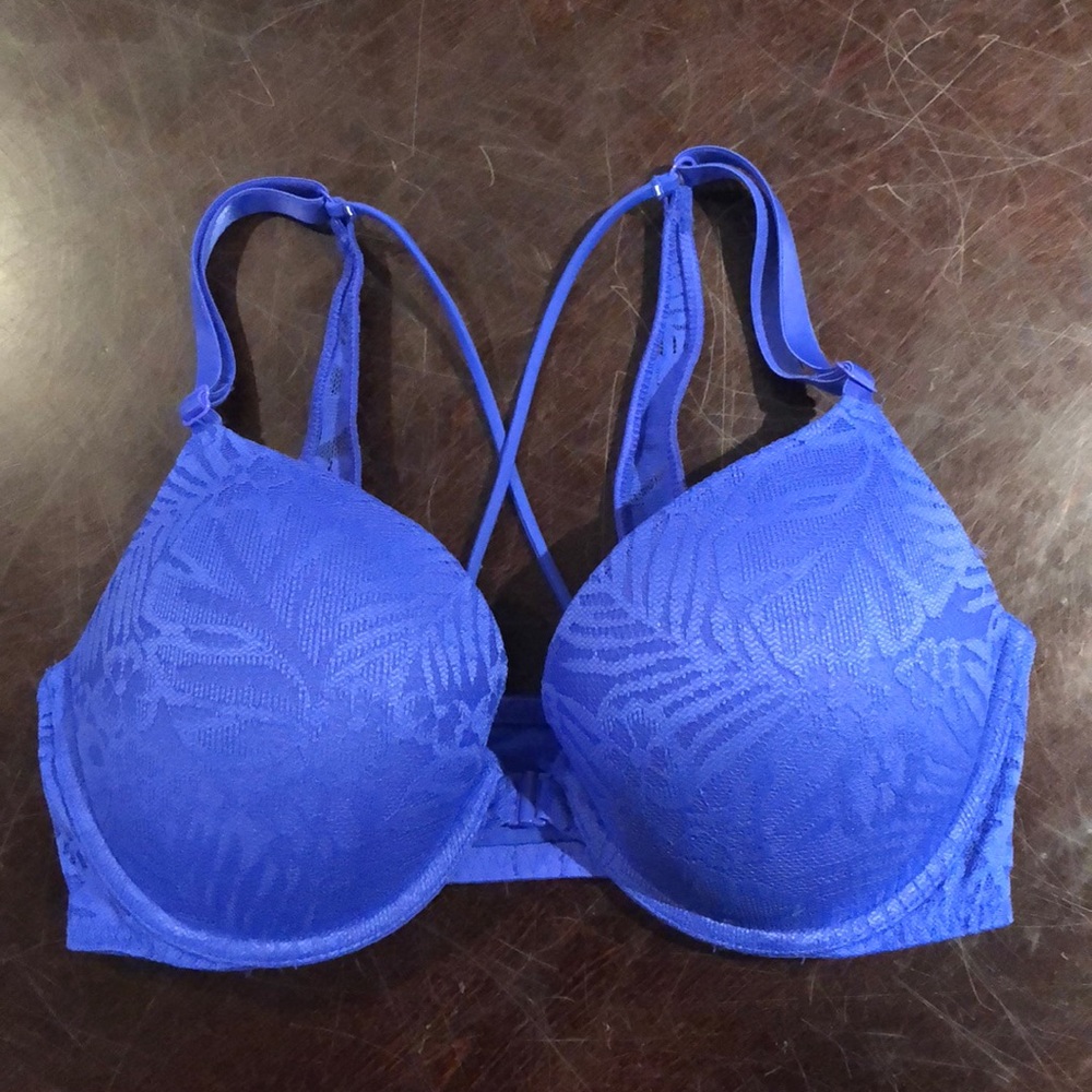 Victoria Secret Lace Push Up Bra 34d